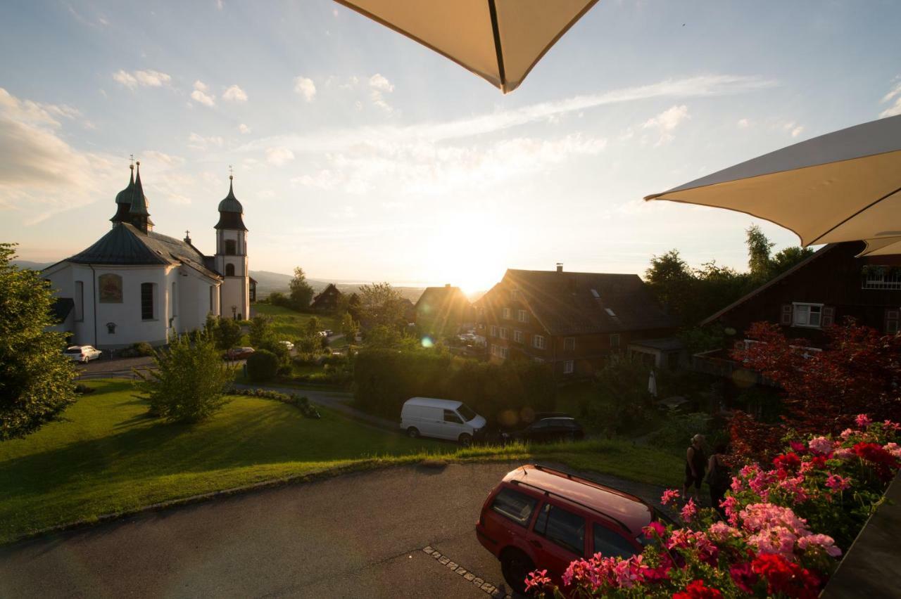 Gasthof Kreuz Bildstein Exterior foto